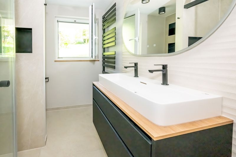 kernsanierte Gartenwohnung | MFH top saniert (EH70) | sofort bezugsfrei | 3 Zimmer | 2 Balkone